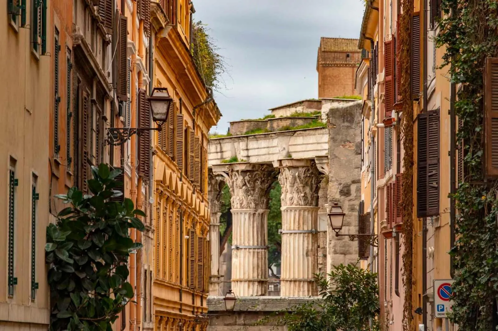 Rome In Style Colosseum